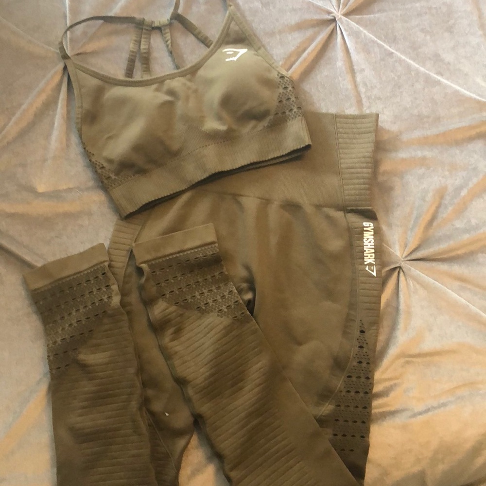 Gymshark- Sports bra and leggings both SMALL